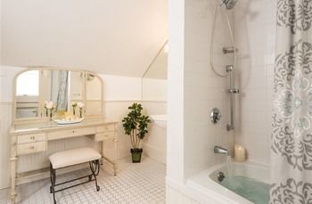 Captain Farris House Bed & Breakfast 4*