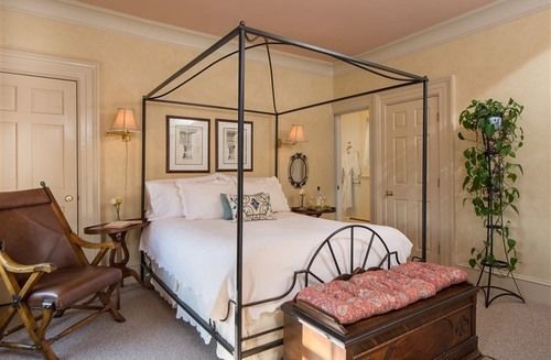 Bed & Breakfast Captain Farris House